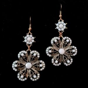 Boho Flower‎ Dangle Earrings White Gold Tone Floral Drop Earrings